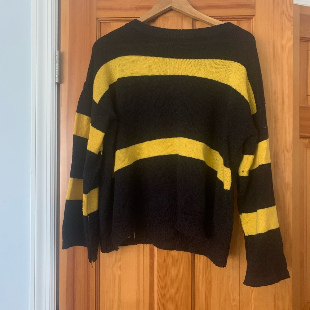 Black and yellow sweater